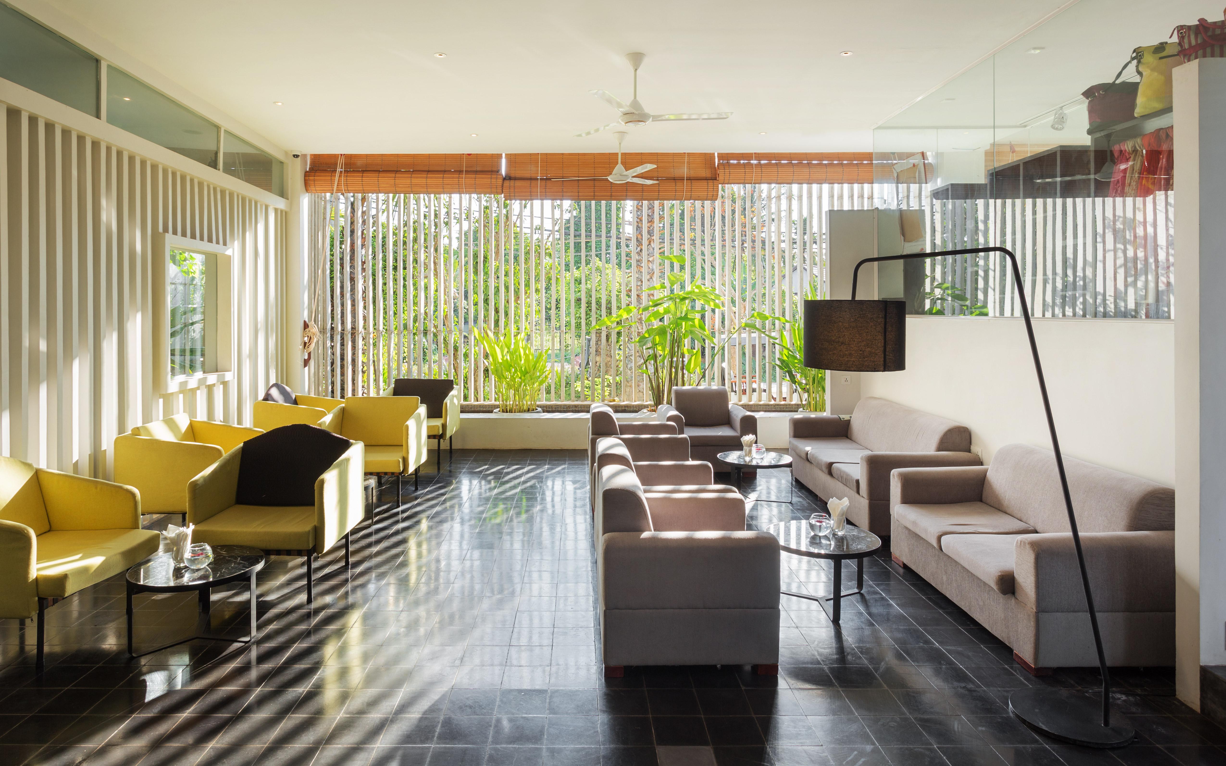 Hotel Hillocks &